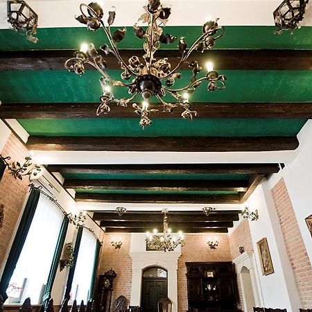 Hotel Restauracja Pod Parowozem Ostrowiec Swietokrzyski Bagian luar foto