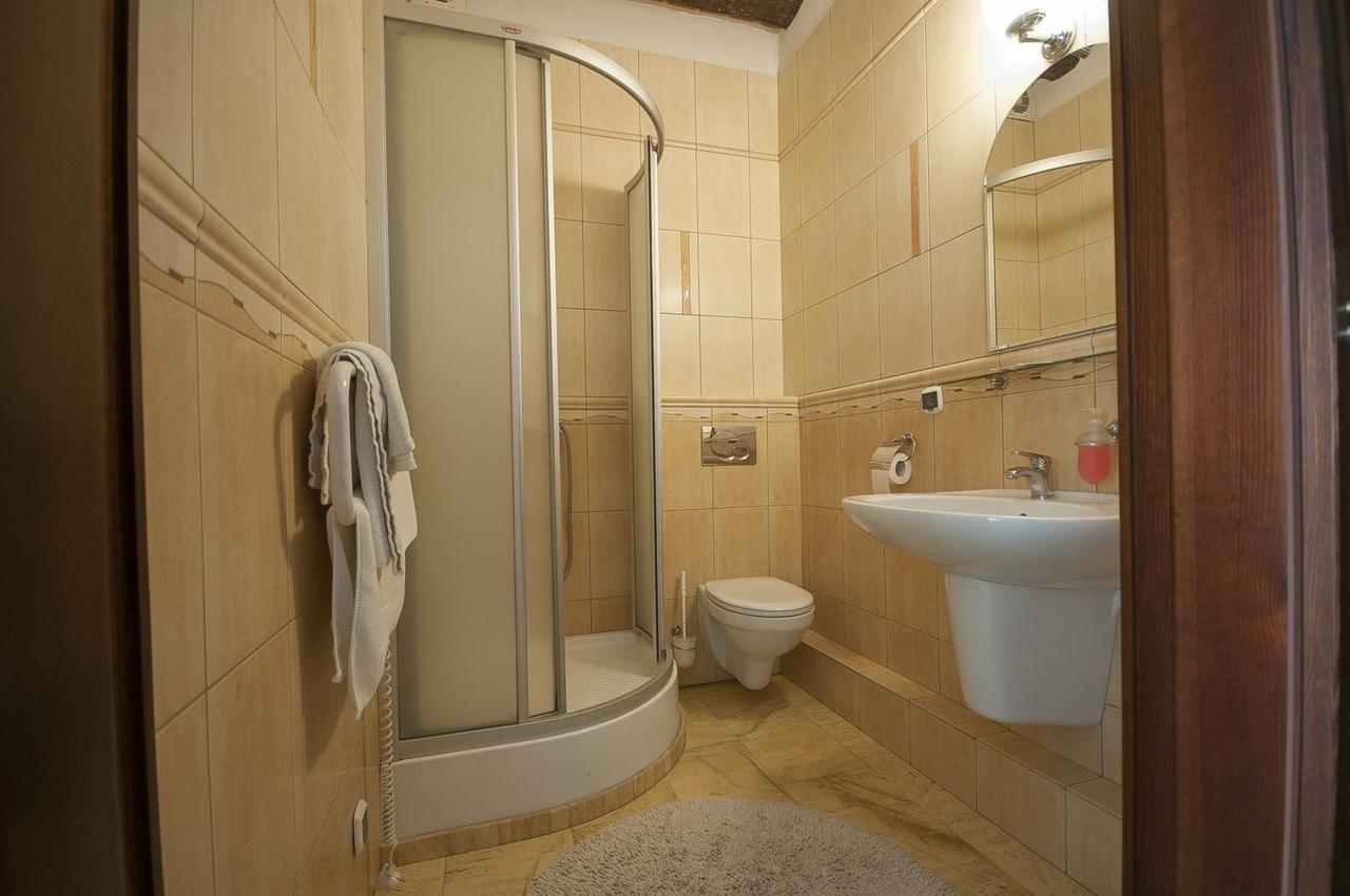 Hotel Restauracja Pod Parowozem Ostrowiec Swietokrzyski Bagian luar foto