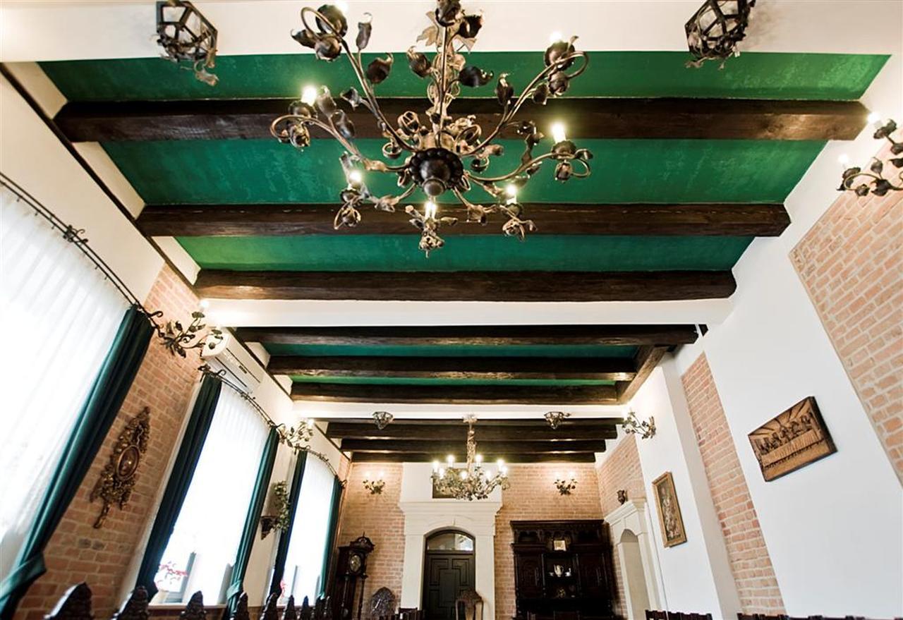 Hotel Restauracja Pod Parowozem Ostrowiec Swietokrzyski Bagian luar foto